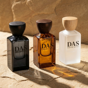 Flacon de parfum carré de luxe en soie de qualité supérieure de 50 ml avec boîte en bois pour marque de parfum haut de gamme - Product Image 3