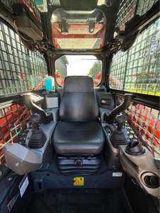 รถตักล้อยางขนาดเล็ก Kubota SVL95-2S ประสิทธิภาพสูง เทคโนโลยีสายพานตีนตะขาบ รับน้ำหนักได้มาก รับประกัน 5 ปี สำหรับงานหนัก - Product Image 6