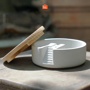 ที่เขี่ยบุหรี่คอนกรีตทำมือ TCE Classic แบบกำหนดเอง อุปกรณ์สูบบุหรี่ทำจากซีเมนต์แข็ง ทนทาน ใช้ซ้ำได้ เหมาะสำหรับวางบนโต๊ะที่บ้าน โรงแรม คาเฟ่ บาร์ - Product Image 1