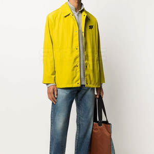 เสื้อแจ็คเก็ตผ้าแคนวาสน้ำหนักเบา เป็นมิตรกับสิ่งแวดล้อม สไตล์ไฮสตรีท ผลิตตามสั่งสำหรับผู้ชาย สำหรับเล่นกีฬาฤดูหนาว พร้อมโลโก้ด้านหน้า - Product Image 2