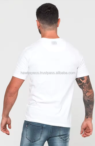Camiseta básica ajustada de color blanco para hombre para los mercados de EE. UU. Y Canadá - Product Image 2