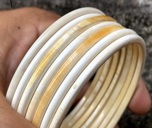 กำไลข้อมือเขาควายธรรมชาติขัดเงาสีขาวสำหรับผู้หญิงและเด็กผู้หญิงเครื่องประดับสไตล์สัตว์ด้วยหินอาเกตไข่มุก - Product Image 3