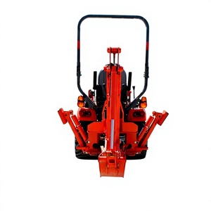 Tracteur agricole d'occasion à 3 roues, rouge, avec chargeur frontal et pelle arrière - Product Image 4