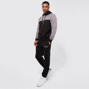 Lo último en chándal con capucha de color con cinta de gran tamaño y logotipo personalizado, chándal Atlético transpirable de secado rápido con capucha, traje de entrenamiento para trotar - Product Image 1