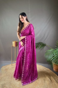 Fournisseur indien de saris Séquence de qualité supérieure pour le travail, décontractés et pour la fête Saree de créateur à vendre en vrac - Product Image 3