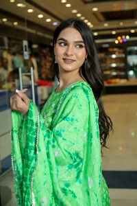 ชุด Kurta กางเกงตัดตรงผ้าไหมแท้ปักลายสไตล์อินเดียชุด Kurta - Product Image 2