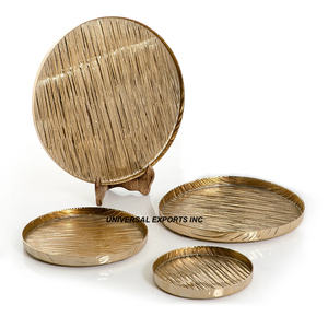 Ensemble de quatre plateaux à chocolat de forme ronde Designer nouveau plateau à chocolat taille personnalisée nouveau plateau à chocolat - Product Image 1