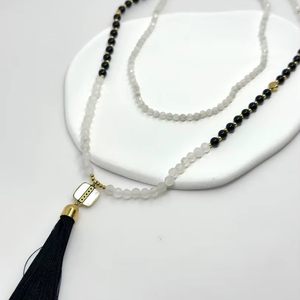Moonriver Colliers d'été à la mode pour femmes Chic Noir et Blanc Acier inoxydable Perle Strand Essential Chic Style - Product Image 1
