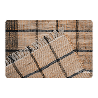 Tapis en jute Baaz High Rug, couleur terre, revêtement de sol pour espaces de vie et zones de travail, fibres naturelles résistantes, lavable, texture moderne et élégante
