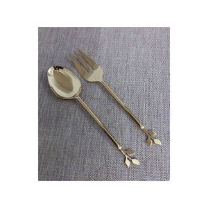 Ensemble de service à salade en acier inoxydable pour hôtel et table couverts design fleuri de bonne qualité ensemble de service à salade avec plaqué or - Product Image 5