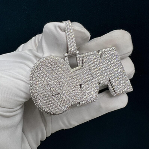 Colgante de Lujo en Plata de Ley 925 con Letra Personalizada, Micro Pavé VVS, Diamante Moissanita, para Uso Diario - Product Image 4