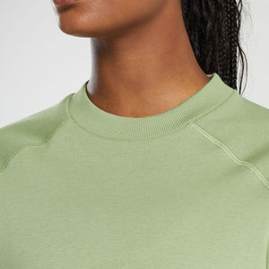 Highly-Rated Women's Short Sweatshirt Breathable Cropped Sweatshirts for Gym and Athleisure Lightweight Pullover Design OEM - Product Image 2