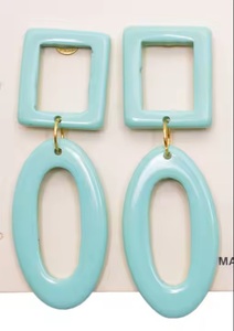 ต่างหูเรซินสวยงามทำด้วยมือ - Product Image 4