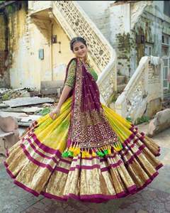 Nouveau Superhit Entièrement Cousu Faux Georgette Bandhani Imprimer Lehenga Choli Exclusif Broderie Travail Traditionnel Hiver Tendance - Product Image 4