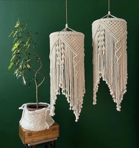Pantalla de macramé de estilo bohemio, decoración del hogar de algodón bohemio, flecos de borla, luz colgante, candelabros de techo, pantalla colgante - Product Image 1