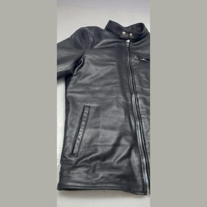 New Look 2025 Diseño personalizado Chaqueta de motocicleta de piel de oveja genuina Temporada de invierno Caballeros Color personalizado Impermeable Transpirable - Product Image 4