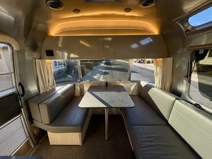 PROVEEDOR DE UNO DE LOS MODELOS USADOS 2022 Air stream FLYING CLOUD 27 FB QUEEN - Product Image 2