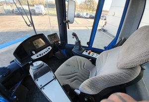 Rouleau compresseur Bomag BW226 DH-4 avec boîte de vitesses à entretien facile, moteur et engrenages, garantie de 4 ans et 25,25 kg - Product Image 4