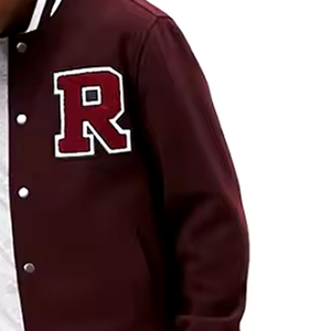 Fabricante personalizado de alta calidad de los hombres Varsity chaqueta de invierno de cuello alto logotipo personalizado y colores - Product Image 5