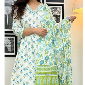 Conjunto de traje Anarkali Kurta con estampado floral hecho a mano para mujer, conjunto de diseñador étnico indio Kurti a precio mayorista - Product Image 1
