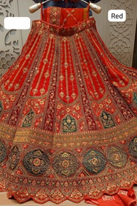 Robe brodée lourde de qualité supérieure en georgette pour femme Tenue parfaite pour les réceptions traditionnelles et les célébrations festives - Product Image 4