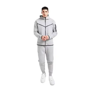 Vente en gros de vêtements de sport technologiques d'hiver respirants de luxe de haute qualité personnalisés de grande taille Ensemble de jogging pour hommes Survêtement pour hommes - Product Image 1