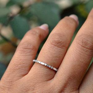 10k Gold Lab Grown Diamond Wedding Band Baguette Diamond Band Bague de fiançailles pour fiançailles ou mariage un cadeau d'amour - Product Image 2