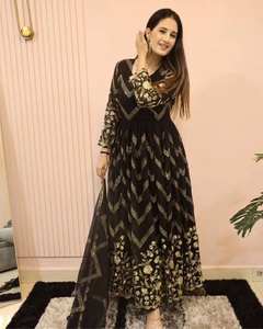 ชุดปาร์ตี้สวมใส่กับงานปัก - Product Image 3