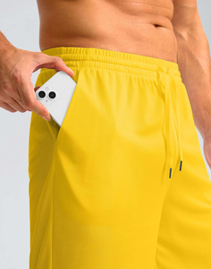 Pantalones cortos de gimnasio para correr de secado rápido personalizados Diseño ligero de malla floral para hombre con tela de punto cómoda para pantalones cortos de verano - Product Image 1