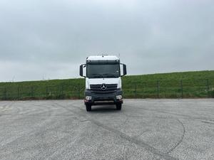 UNIDAD DE TRACTOR USADA 2020 MER CE DES- BEN Z 3348S 6X4, CAJA DE CAMBIOS MANUEL EURO 3 DIESEL 420HP TRANSMISIÓN AUTOMÁTICA - Product Image 3