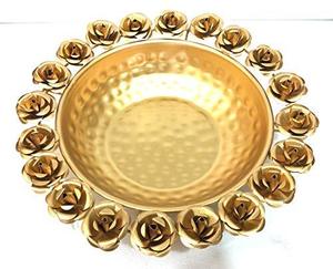 Elegante Urli La mezcla perfecta de tradición y belleza Ilumina tu espacio con un Urli Diya atemporal - Product Image 2