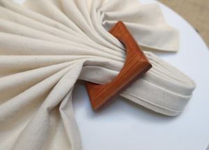 Decoración de fiesta hojas de maíz servilleta hebilla tejida a mano servilletero mesas de decoración de madera anillo de madera marrón servilleta hebilla pintada a mano - Product Image 5