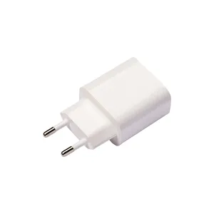 Caricabatterie USB-A USB-C Personalizzato per Gadget Promozionali - Product Image 4