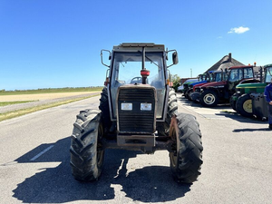 Nouveau tracteur Massey Ferguson 240 à vendre, machine agricole durable, efficace et fiable pour le travail du sol, le jardinage et l'agriculture - Product Image 1