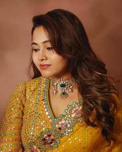 ชุดส่าหรีผ้าไหมเทียมสำหรับงานปาร์ตี้ลดราคา - Product Image 2