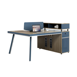 Conjunto de Estaciones de Trabajo Modernas para Oficina con Paneles Divisores, Cabina de Reuniones Colaborativas Multiestilo y Sillas de Madera - Product Image 1