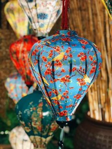 Linternas de seda plegables, muchos diseños y colores Linterna de bambú de Hoi An Linterna tradicional de Vietnam con diferentes estilos - Product Image 5
