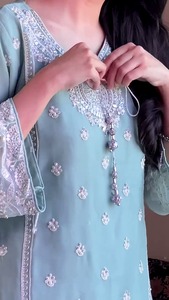 Conjunto de diseño elegante Salwar Kameez con bordado pesado y Dupatta a juego para bodas y fiestas - Product Image 4