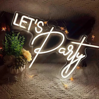 Enseigne lumineuse LED personnalisée alimentée par USB Logo Art mural pour la décoration intérieure pour les mariages Saint-Valentin Bars Salons Car Company Advertising
