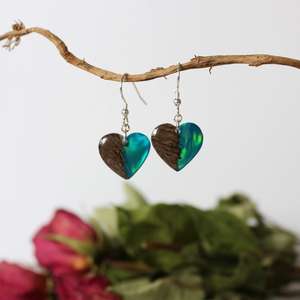 Boucles d'oreilles en résine de haute qualité |   Boucles d'oreilles uniques faites à la main de style traditionnel vintage pour femmes, pour mariage, fête, cadeaux, pas cher - Product Image 3