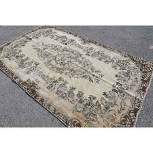 Tapis turc, tapis vintage 5,5x9,2 pieds, tapis en laine persan beige - Product Image 1