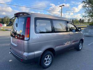 Voiture d'occasion de qualité et abordable, Toyota Noah 1998, conduite à droite - Product Image 6