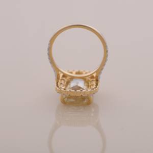 Anillo de oro amarillo, blanco y rosa de 14 quilates con diamante amarillo talla esmeralda y halo de diamantes redondos laterales, joyería fina. - Product Image 5