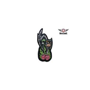 Gato negro sobre dados rosas - Product Image 1