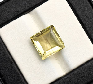 Cuarzo Limón en Forma Cuadrada de 12X12X7 mm, Aproximadamente 7.55 Quilates, Gemas Facetadas, Corte Cuadrado, Para la Elaboración de Joyas - Product Image 3