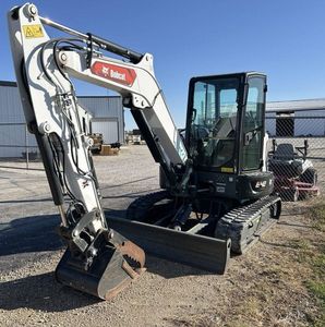 Mini-excavatrice E42 authentique légèrement utilisée, modèle 2022, avec hydraulique Kawasaki/KYB, boîte de vitesses, moteur PLC, pompe à engrenages - Poids opérationnel de 7 tonnes - Product Image 1