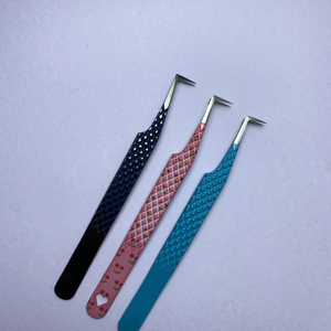 Ensemble de pinces à cils professionnelles légères réutilisables antidérapantes en forme de L, outils en acier inoxydable lisses et pointus pour les cils - Product Image 1