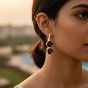 Boucles d'oreilles pendantes pour femmes en argent 925 avec pierre précieuse grenat, accessoire de mode - Product Image 1