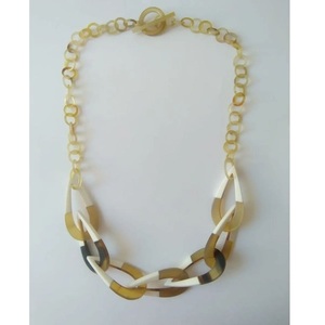 Collar de estilo bohemio Chic para mujer, hecho a mano, respetuoso con el medio ambiente, cadena de eslabones de cuerno Natural, combinación de resina, declaración, artesanías naturales - Product Image 2