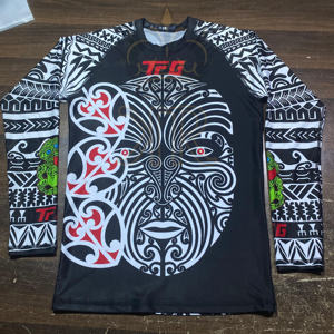 Chemise de compression personnalisée à manches courtes Logo de surf Mma Bjj Rashguards Jiu Jitsu sublimés Concevez votre propre Rash Guard personnalisé - Product Image 4